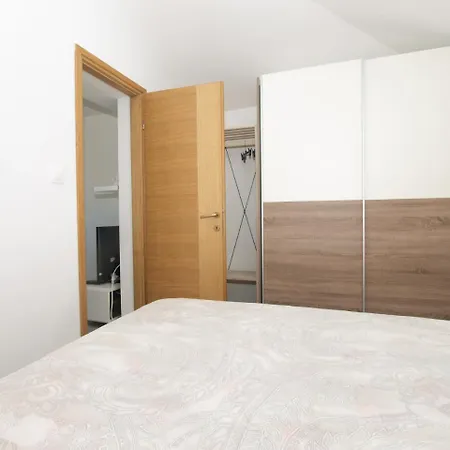 House Ankica 1818 Vakantiehuis *