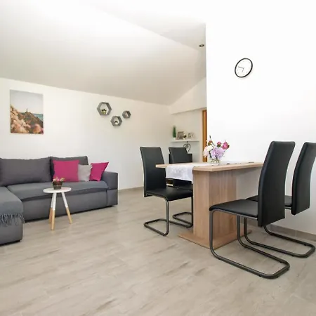 House Ankica 1818 Holiday home Pula