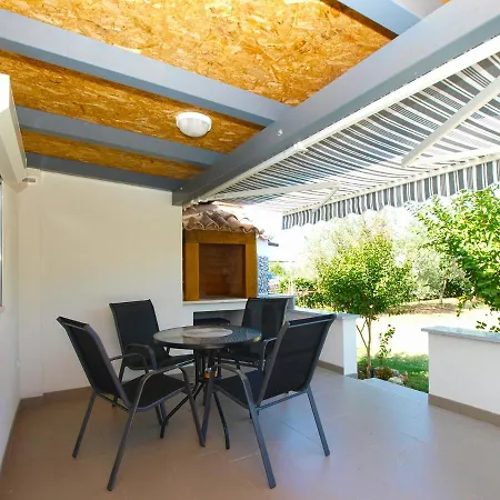 House Ankica 1818 Holiday home Pula